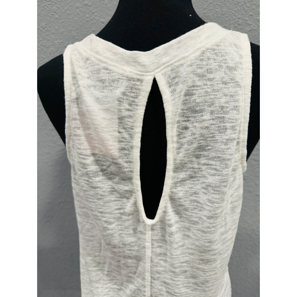 Cherish Women's Sleeveless Twist-Front Top NWOT, Sz M - Picture 5 of 10